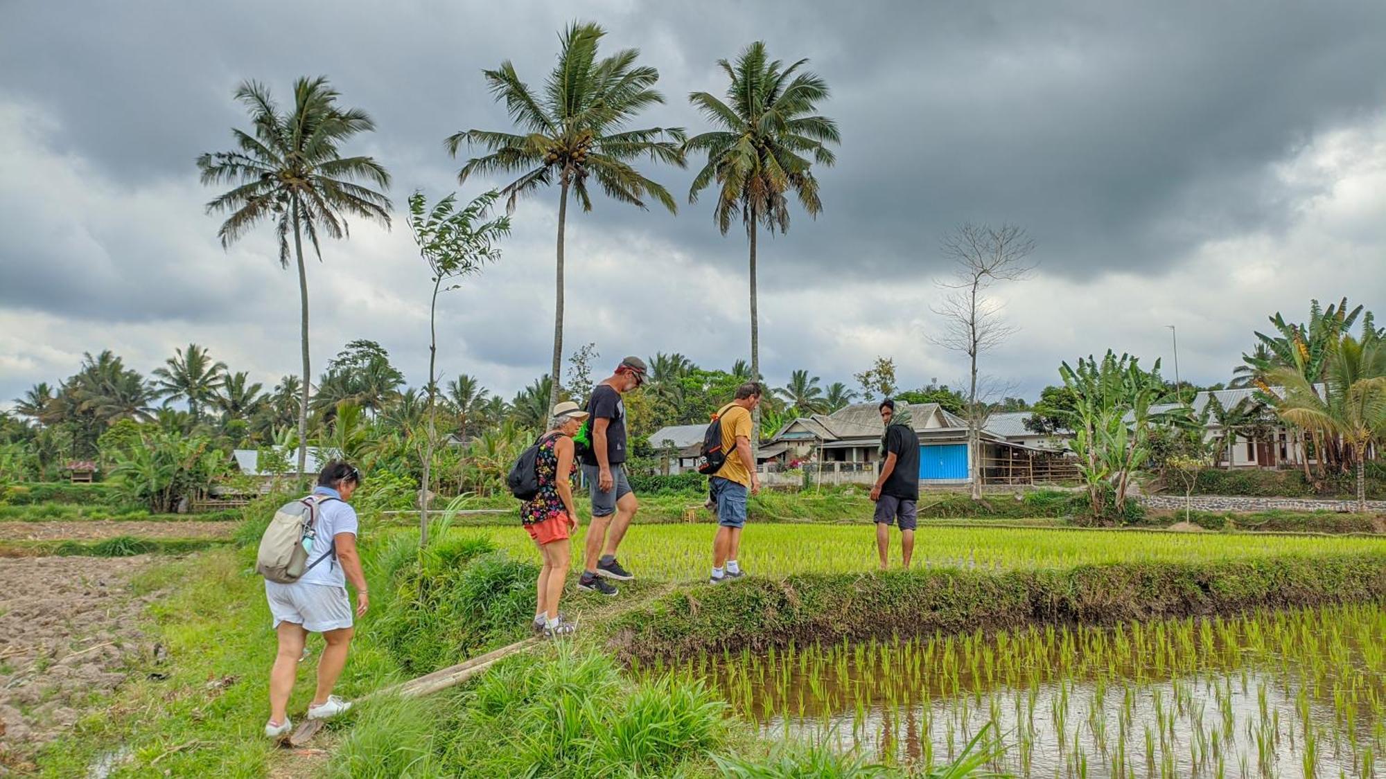 Coconut Homestay 테테바투 외부 사진