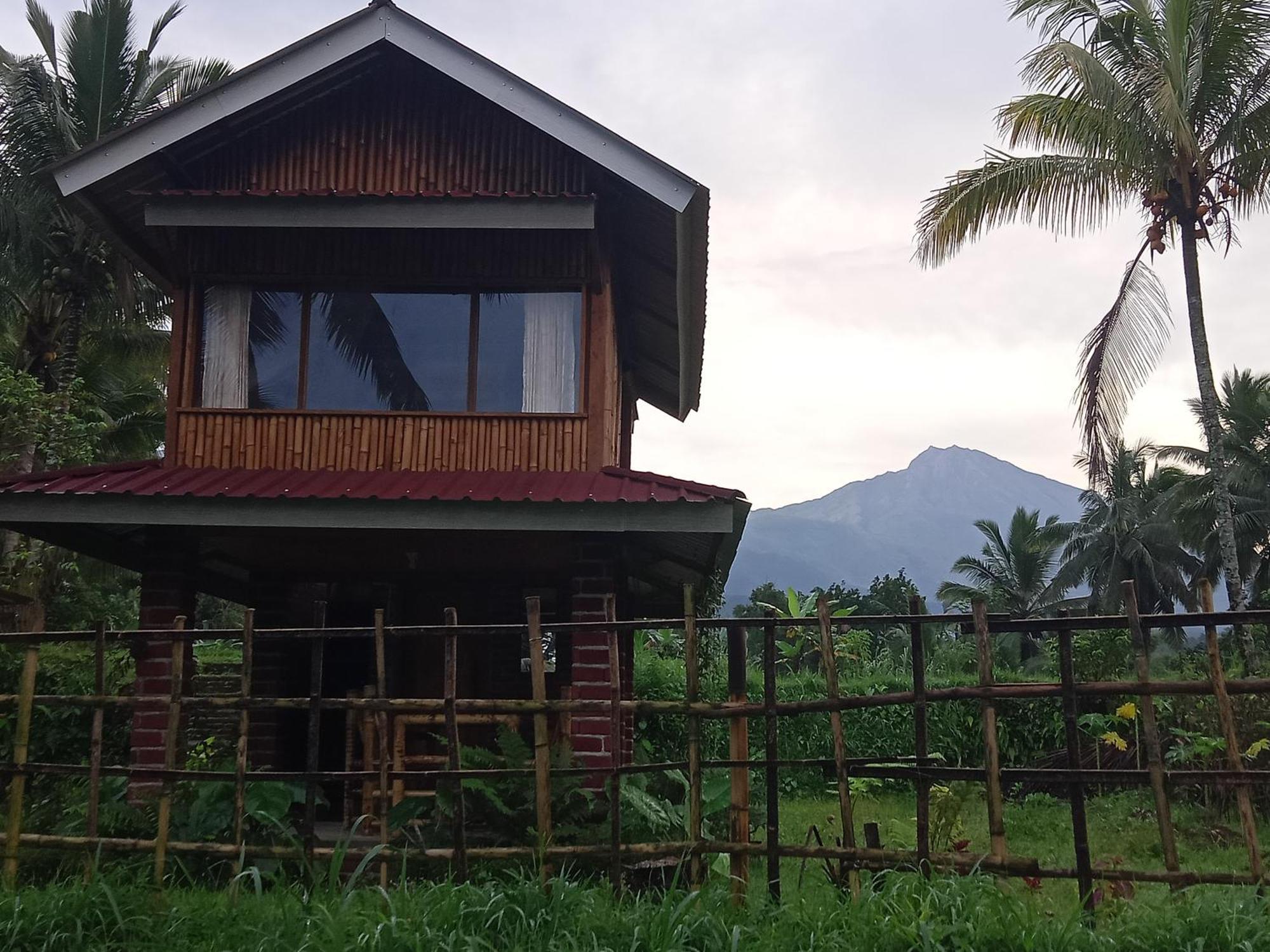 Coconut Homestay 테테바투 외부 사진